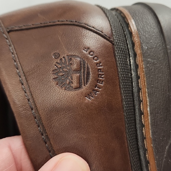 Timberland Slip On Leather Loafers - Picture 5 of 8
